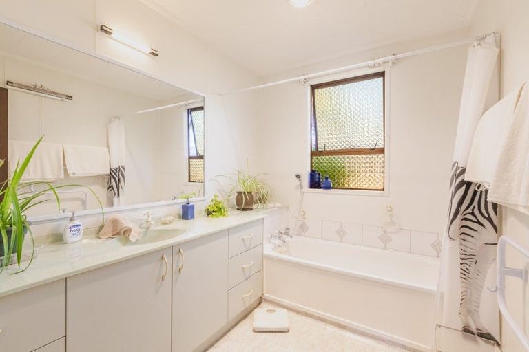 Photo of property in 11 Mount View Place, Waipukurau, 4200