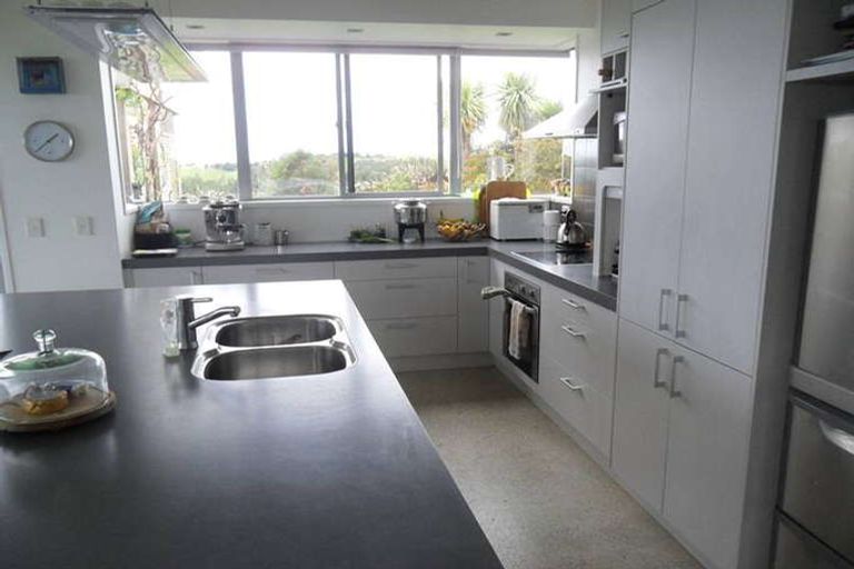 Photo of property in 82 Red Road, Te Arai, Wellsford, 0975