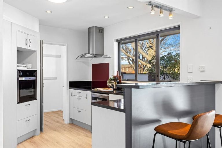 Photo of property in 1/278 Memorial Avenue, Burnside, Christchurch, 8053