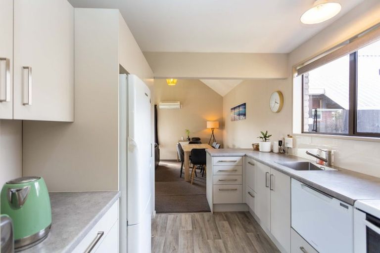 Photo of property in 60b Mcfaddens Road, St Albans, Christchurch, 8052