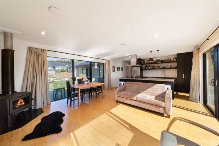 Photo of property in 31 Alice Burn Drive, Luggate, Wanaka, 9383