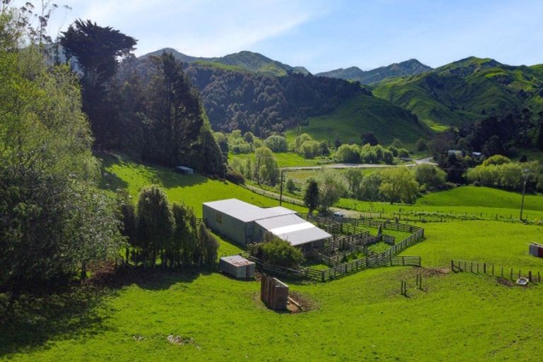 Photo of property in 38 Titoki Road, Waikanae Beach, Waikanae, 5036