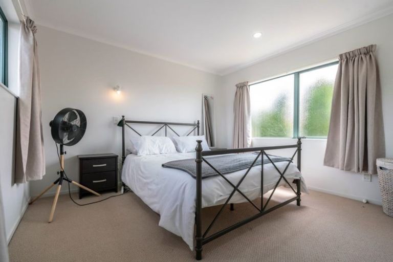 Photo of property in 30 Greenfield Drive, Western Heights, Hamilton, 3200