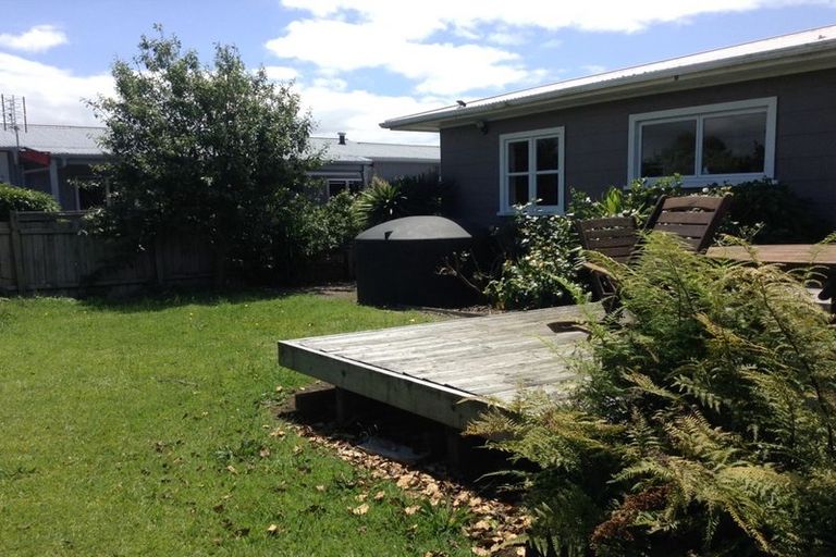 Photo of property in 24 Adela Stewart Drive West, Athenree, Katikati, 3177