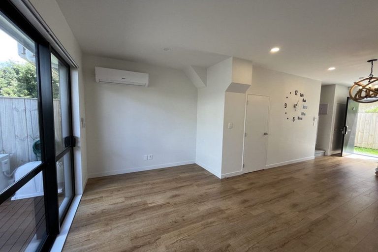 Photo of property in 17 Woodford Avenue, Woodend, 7610