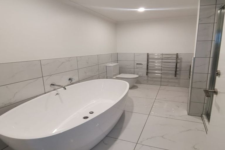 Photo of property in 4 Lucern Lane, Petone, Lower Hutt, 5012