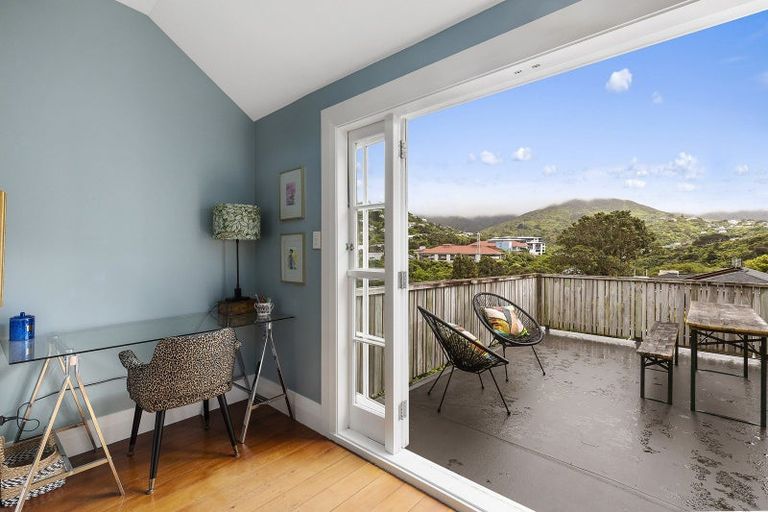 Photo of property in 164 Wadestown Road, Wadestown, Wellington, 6012