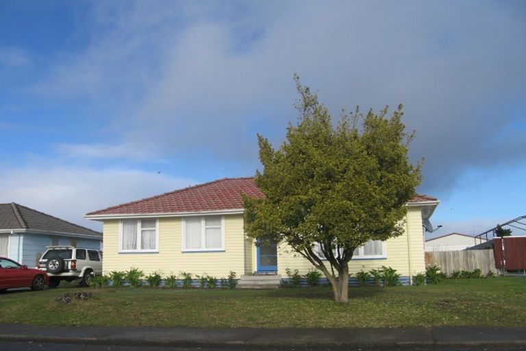 Photo of property in 35 Peterhead Avenue, Flaxmere, Hastings, 4120