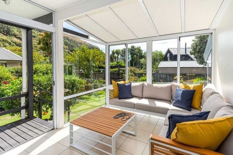 Photo of property in 11 Cascade Place, Sumner, Christchurch, 8081