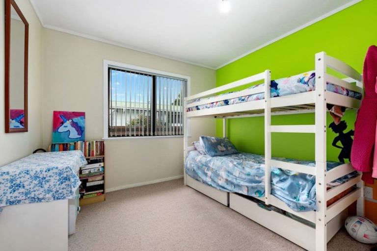 Photo of property in 36a Palmer Crescent, Silverstream, Upper Hutt, 5019