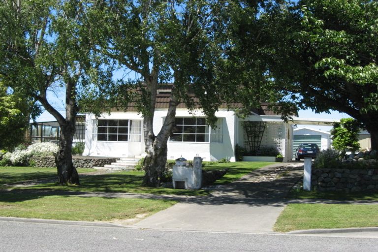 Photo of property in 11 Holdaway Street, Riversdale, Blenheim, 7201