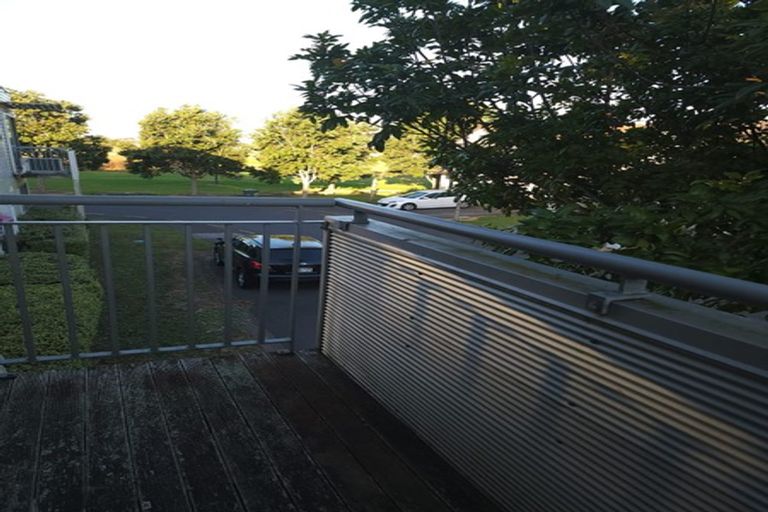 Photo of property in 14 Zabeel Crescent, Takanini, 2112