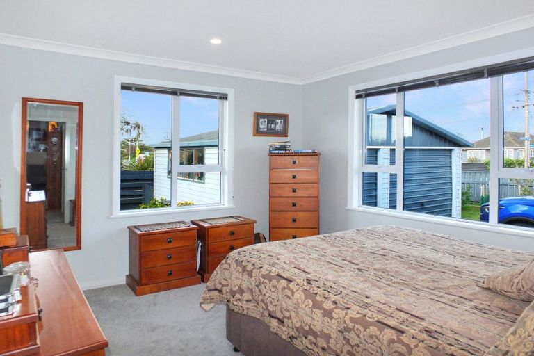 Photo of property in 28 Ladys Mile, Foxton, 4814