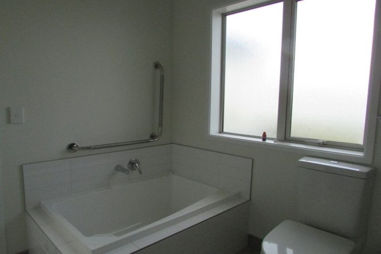 Photo of property in 11 Winchester Street, Lyttelton, 8082