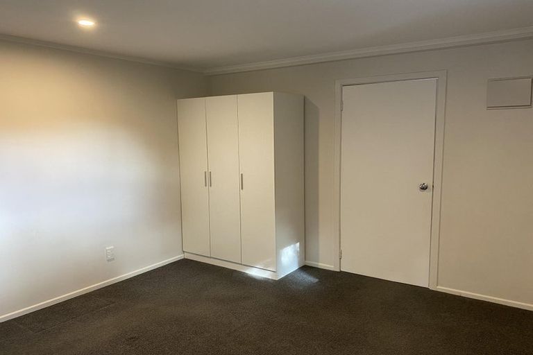 Photo of property in 148 Tiroroa Avenue, Te Atatu South, Auckland, 0610