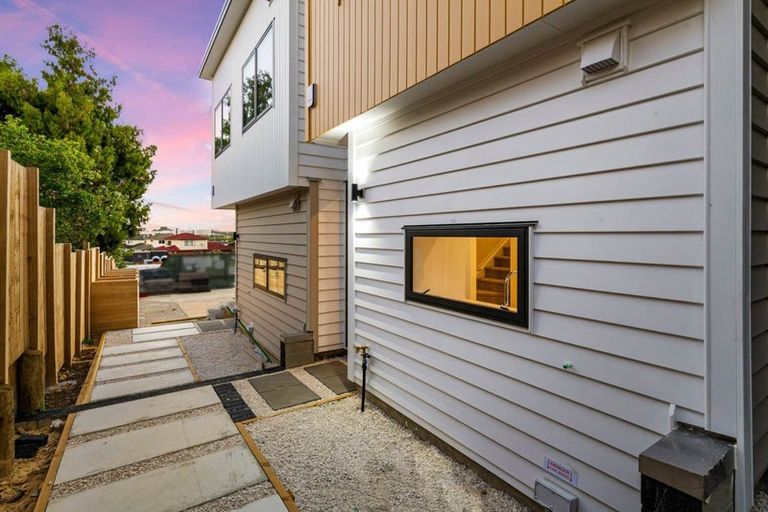 Photo of property in 208e Ti Rakau Drive, Pakuranga Heights, Auckland, 2010