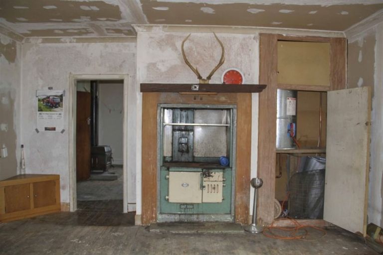 Photo of property in 17 Settlement Road, Papatotara, Tuatapere, 9691