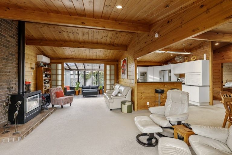 Photo of property in 6a Pilcher Crescent, Naenae, Lower Hutt, 5011