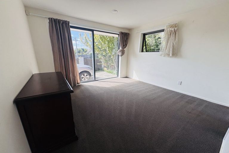 Photo of property in 17 Nortons Road, Avonhead, Christchurch, 8042
