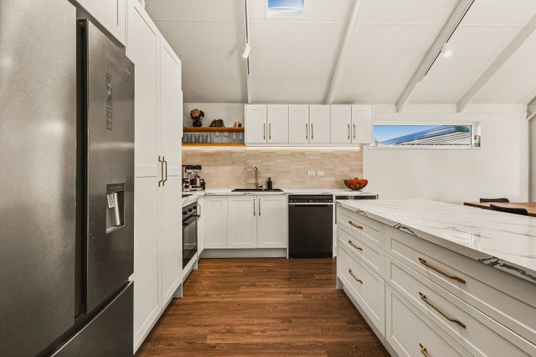 Photo of property in 4 Bowen Place, Tamatea, Napier, 4112