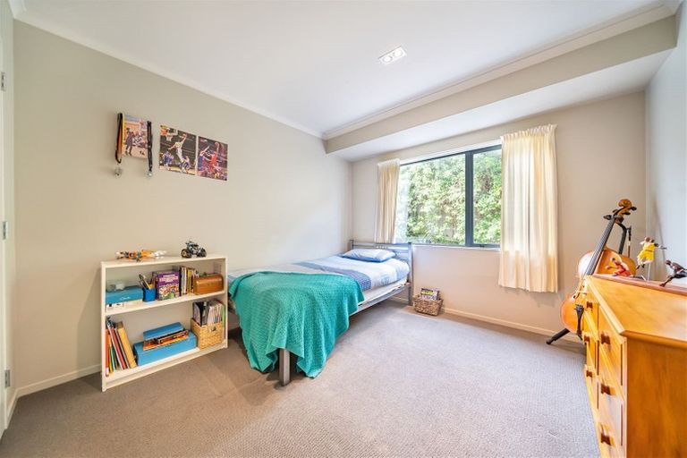 Photo of property in 2 Cosgrove Rise, Riverstone Terraces, Upper Hutt, 5018