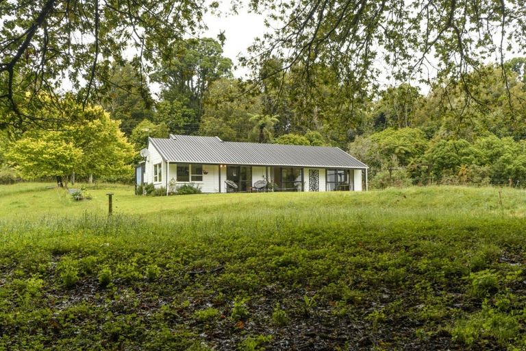 Photo of property in 21a Hamilton Road, Lake Rotoma, Rotorua, 3074