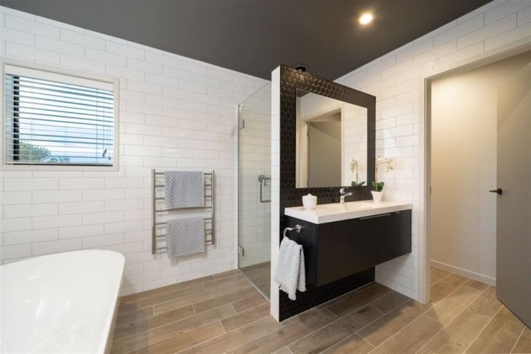 Photo of property in 255b Oceanbeach Road, Mount Maunganui, 3116