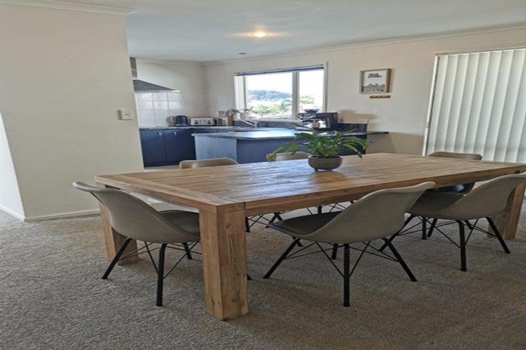 Photo of property in 54 Elan Place, Stanmore Bay, Whangaparaoa, 0932