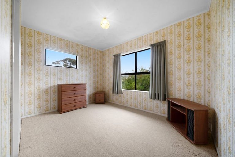 Photo of property in 60 Bays Road, Orere Point, Papakura, 2585