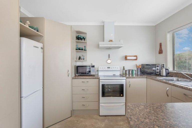 Photo of property in Trackside Villas, 4/91 Mako Mako Road, Levin, 5510