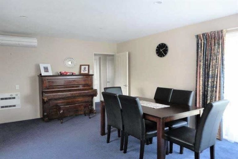 Photo of property in 33 Dufek Crescent, Wigram, Christchurch, 8042