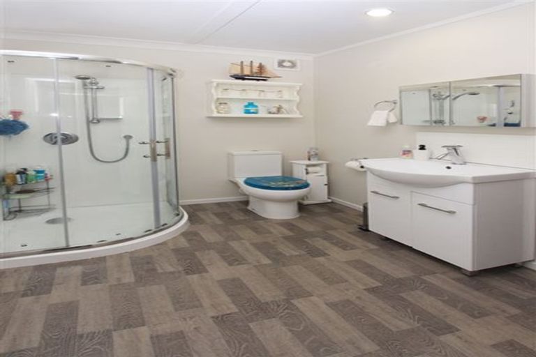 Photo of property in 628 Whangaparaoa Road, Stanmore Bay, Whangaparaoa, 0932