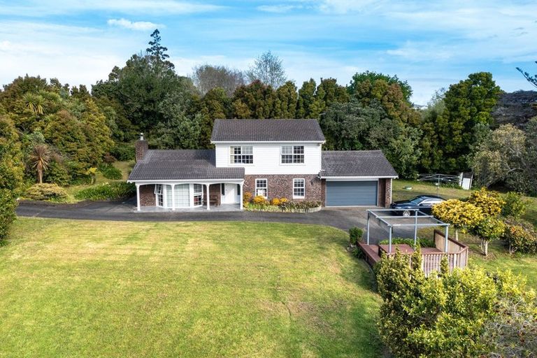 Photo of property in 18 Trig Road, West Harbour, Auckland, 0618