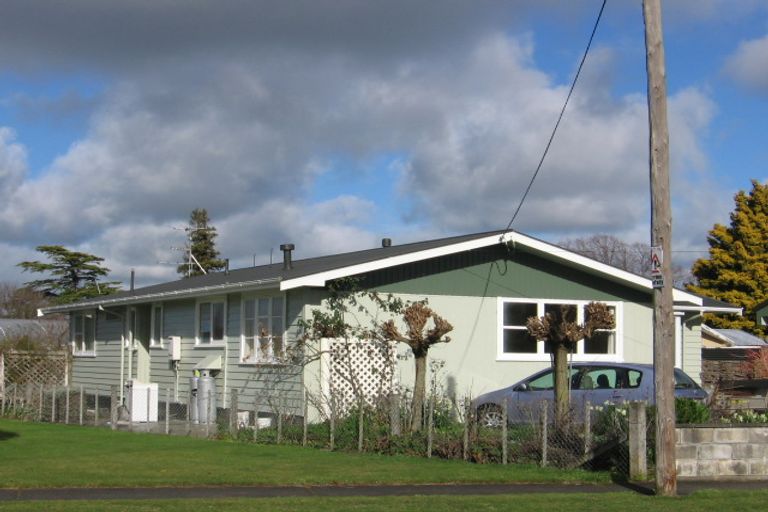 Photo of property in 19 Montgomery Place, Lansdowne, Masterton, 5810