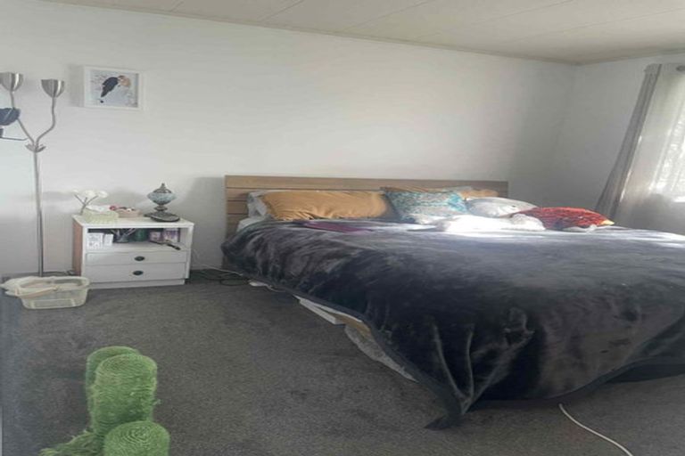 Photo of property in 44a Candia Road, Swanson, Auckland, 0614