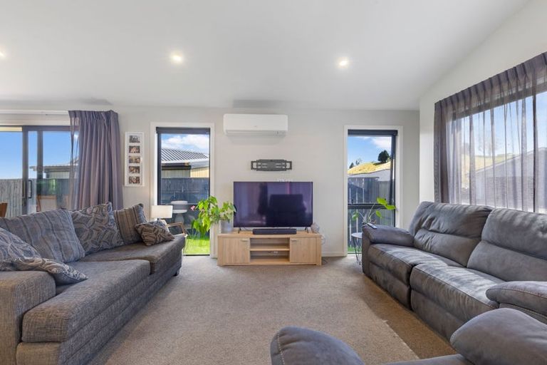 Photo of property in 39 Huntaway Close, Stoke, Nelson, 7011