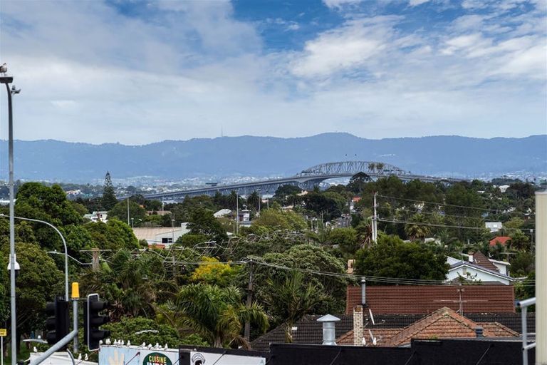 Photo of property in 8/14 Williamson Avenue, Belmont, Auckland, 0622