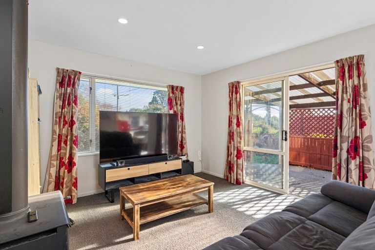 Photo of property in 1 Oakden Drive, Darfield, 7510