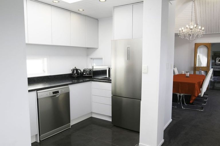 Photo of property in 29 The Track, Plimmerton, Porirua, 5026