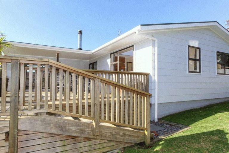 Photo of property in 9 Elgin Grove, Merrilands, New Plymouth, 4312