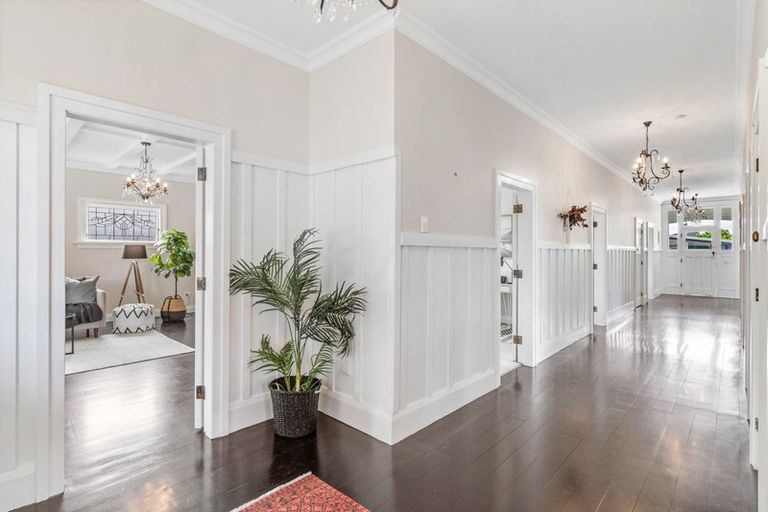 Photo of property in 14 Cotter Street, Greytown, 5712