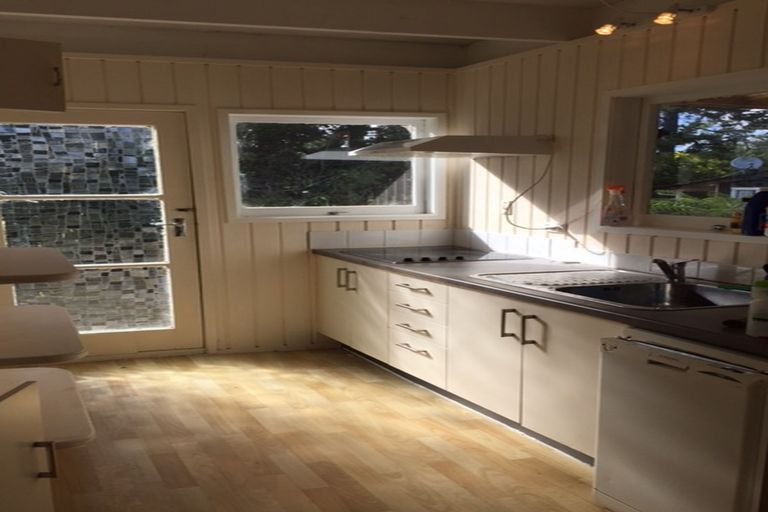 Photo of property in 5/15 Valron Road, Te Atatu South, Auckland, 0602