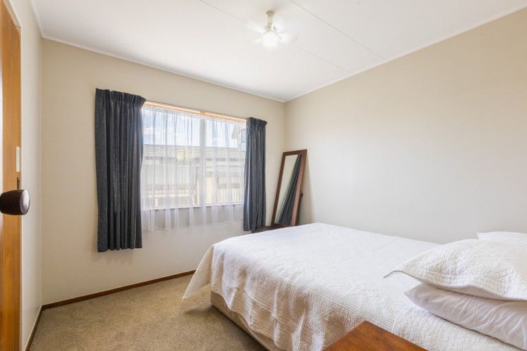 Photo of property in 15 Spriggs Crescent, Greenmeadows, Napier, 4112