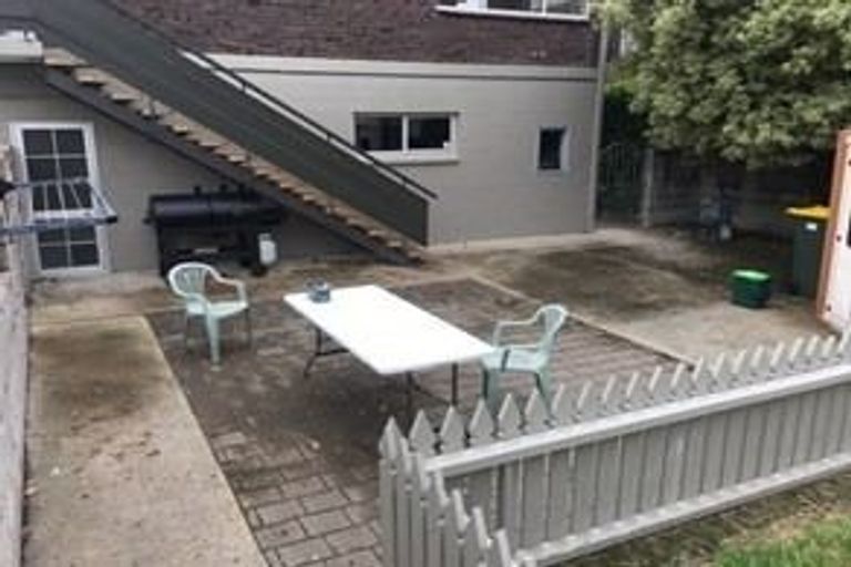 Photo of property in 13 Wilfred Street, St Andrews, Hamilton, 3200