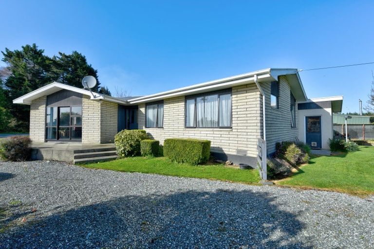 Photo of property in 86 Seaward Road, Edendale, 9825