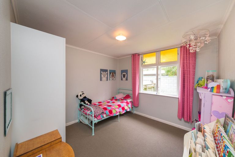 Photo of property in 132 College Street, Awapuni, Palmerston North, 4412