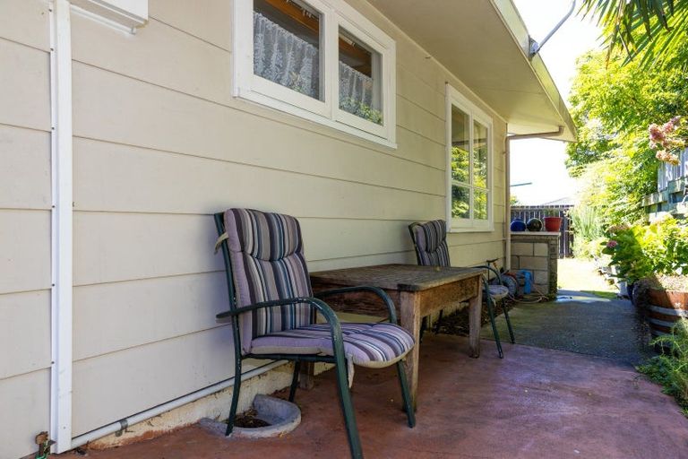 Photo of property in 72 Avondale Road, Taradale, Napier, 4112