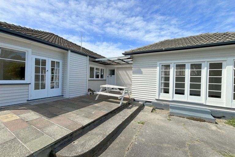 Photo of property in 39 Straven Road, Riccarton, Christchurch, 8011