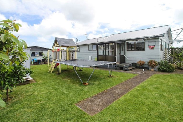 Photo of property in 14 Litchfield Place, Clarks Beach, 2122