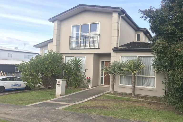 Photo of property in 12 Seresin Crescent, Flat Bush, Auckland, 2016